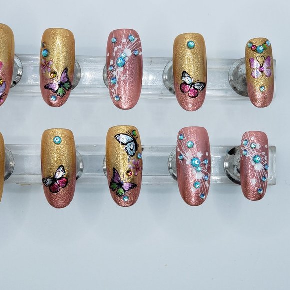 Press On Nails - Picture 3 of 8